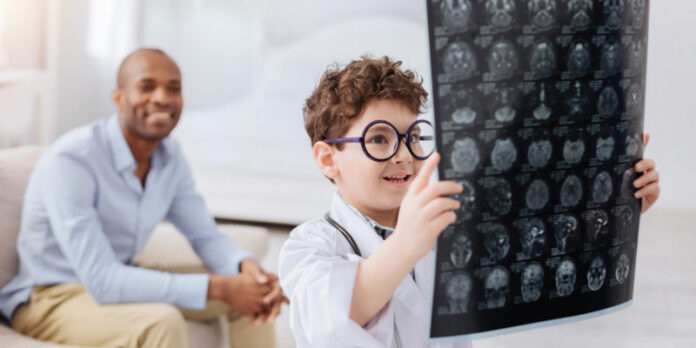 What to Expect During a Consultation with a Neurological Surgeon